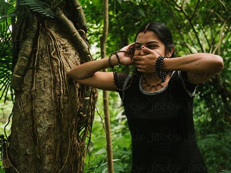 desi girl in jungle